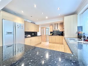 Photo 10- click for photo gallery